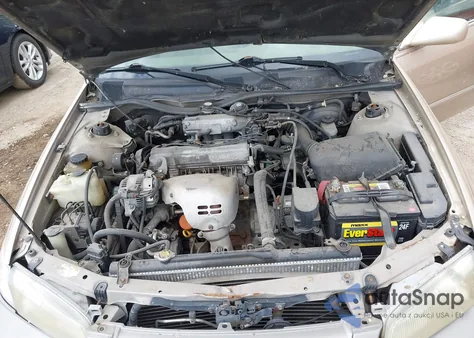 1998 Toyota Camry Le from USA, damaged, VIN 4T1BG22K8WU369961